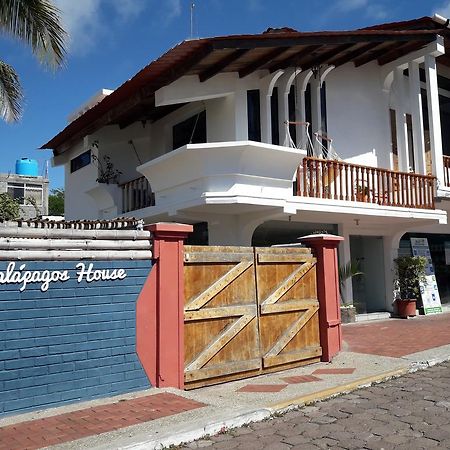 Galapagos House Hostel Puerto Ayora  Zewnętrze zdjęcie