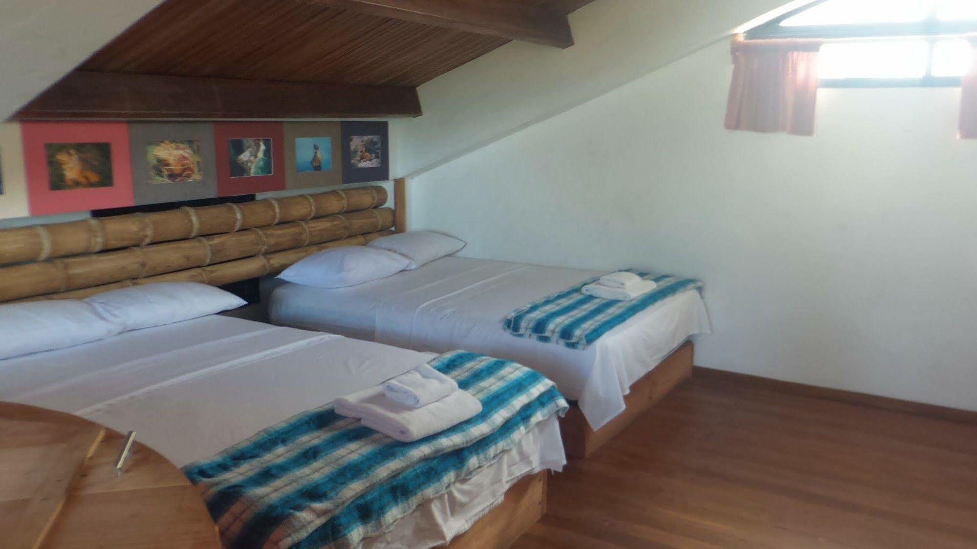 Galapagos House Hostel Puerto Ayora  Zewnętrze zdjęcie